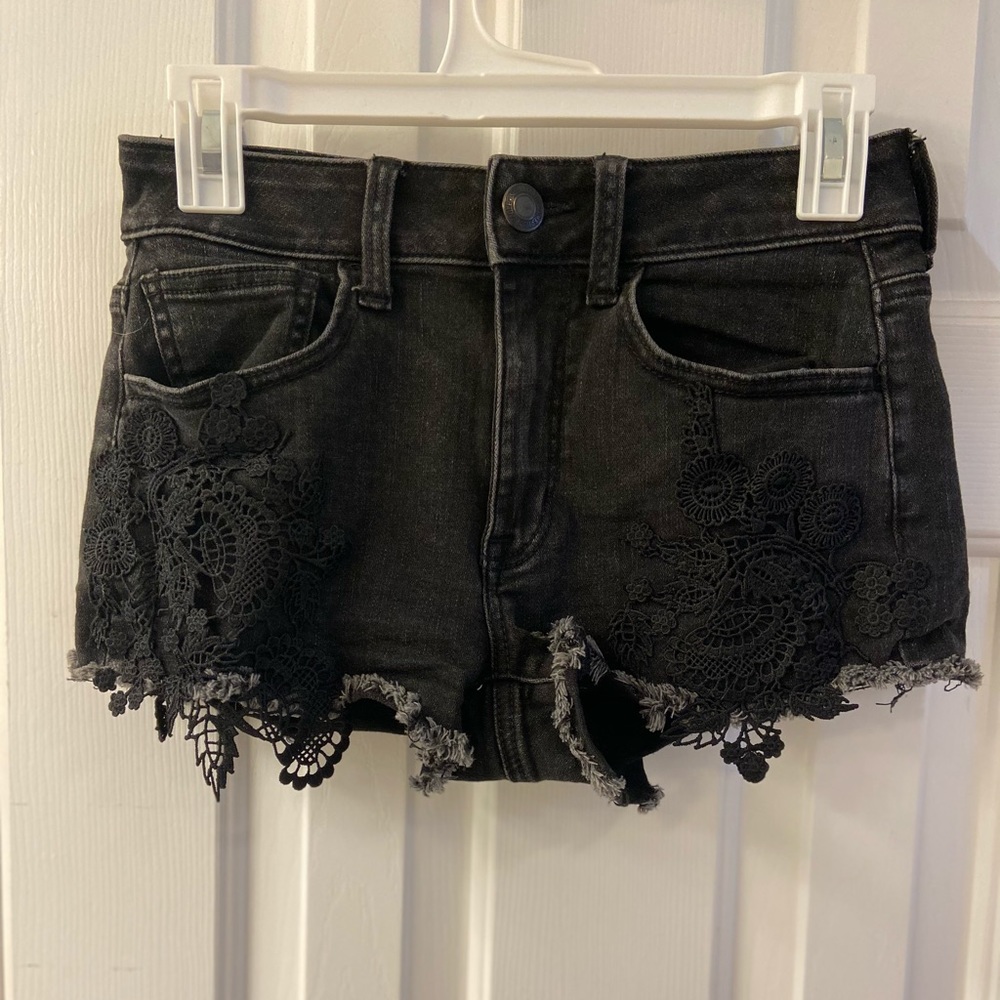 American Eagle black jean short size 4
